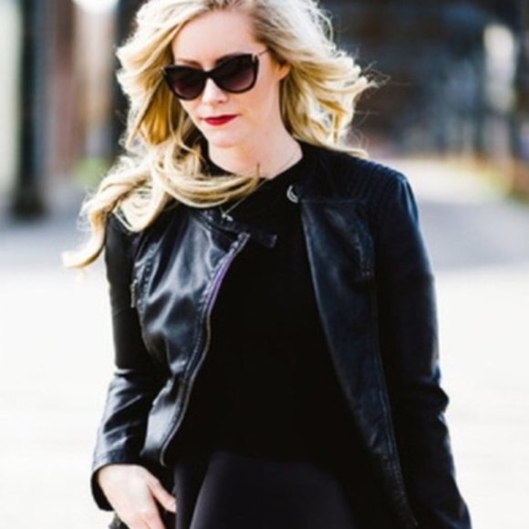 English Factory Black Peplum Top - Picture 2 of 7